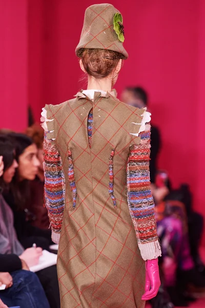 Look 39